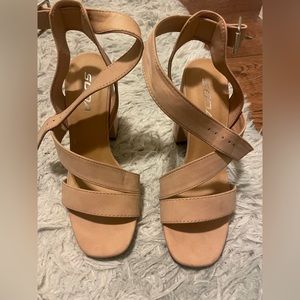 Nude heels wore 1 time